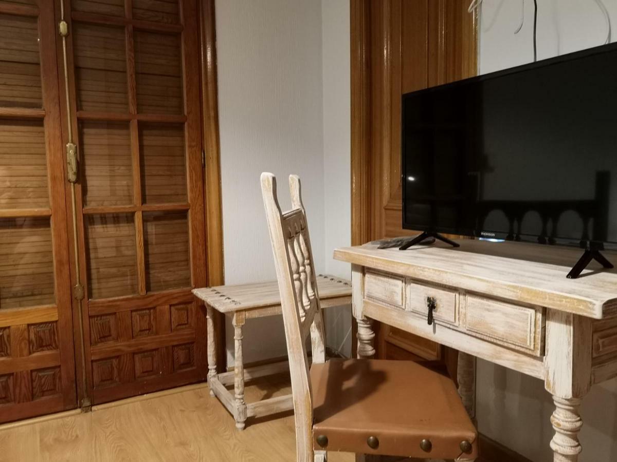 Hostal Becerril Becerril de la Sierra Ngoại thất bức ảnh